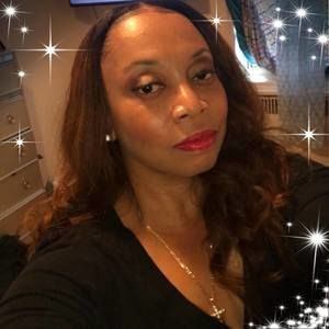 Meet your Posher, Roxanne